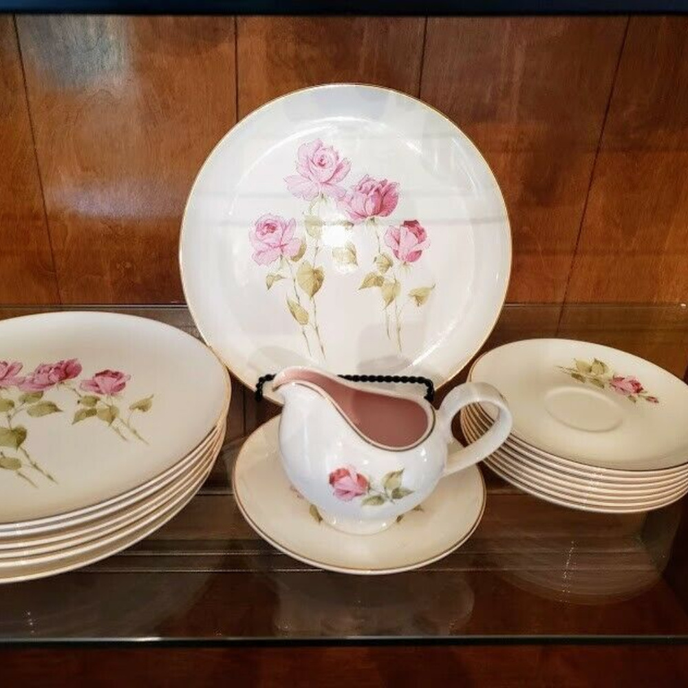 Taylor Smith Taylor Versatile Antique Dinner Set